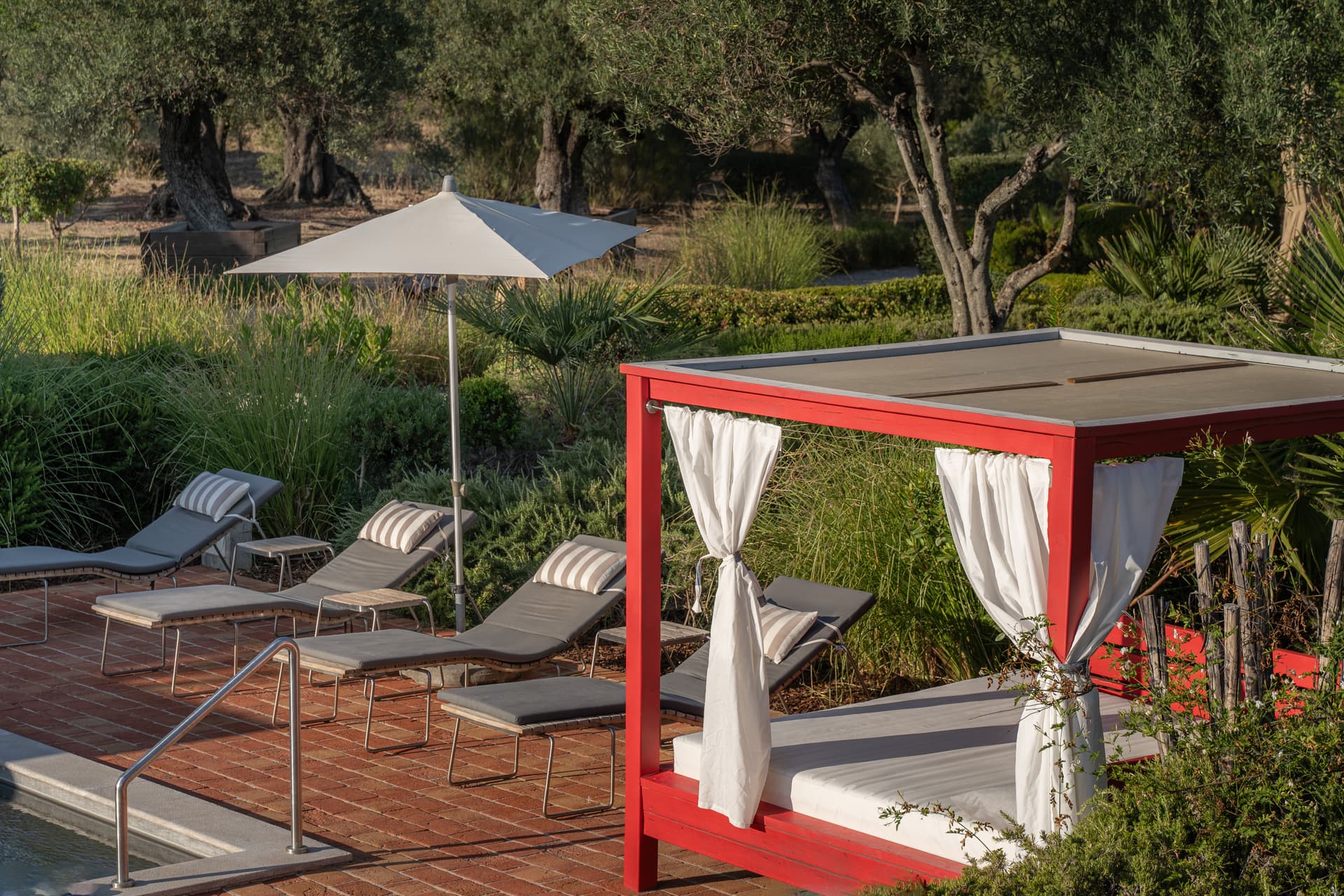 The serene entrance to Fazenda Nova Country House, a romantic luxury hotel in the Algarve.